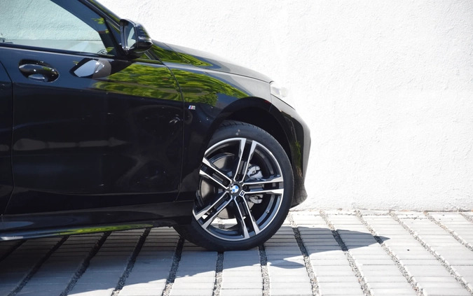 BMW Seria 1 cena 155300 przebieg: 5000, rok produkcji 2023 z Kalisz małe 631